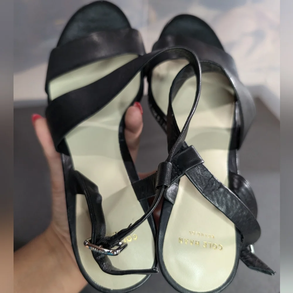 Cole Haan Ravenna 8 black leather slingback wedge .5